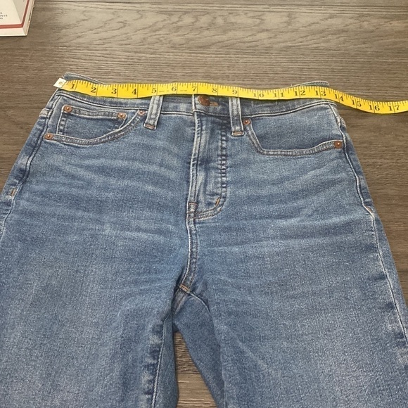Madewell | Womens Jeans The Perfect Vintage Jean in Finney Wash | 24 - Picture 4 of 14